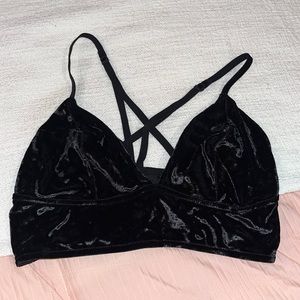 ✨VELVET BRALETTE✨